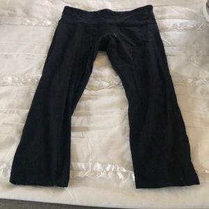 Lululemon Wunder Under crop leggings